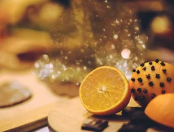 Rassemblements-Atelier de fabrication d'oranges décoratives