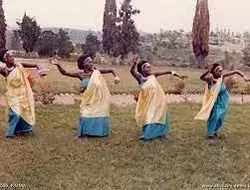 Spectacles-Initiation à la danse rwandaise et voyage intérieur